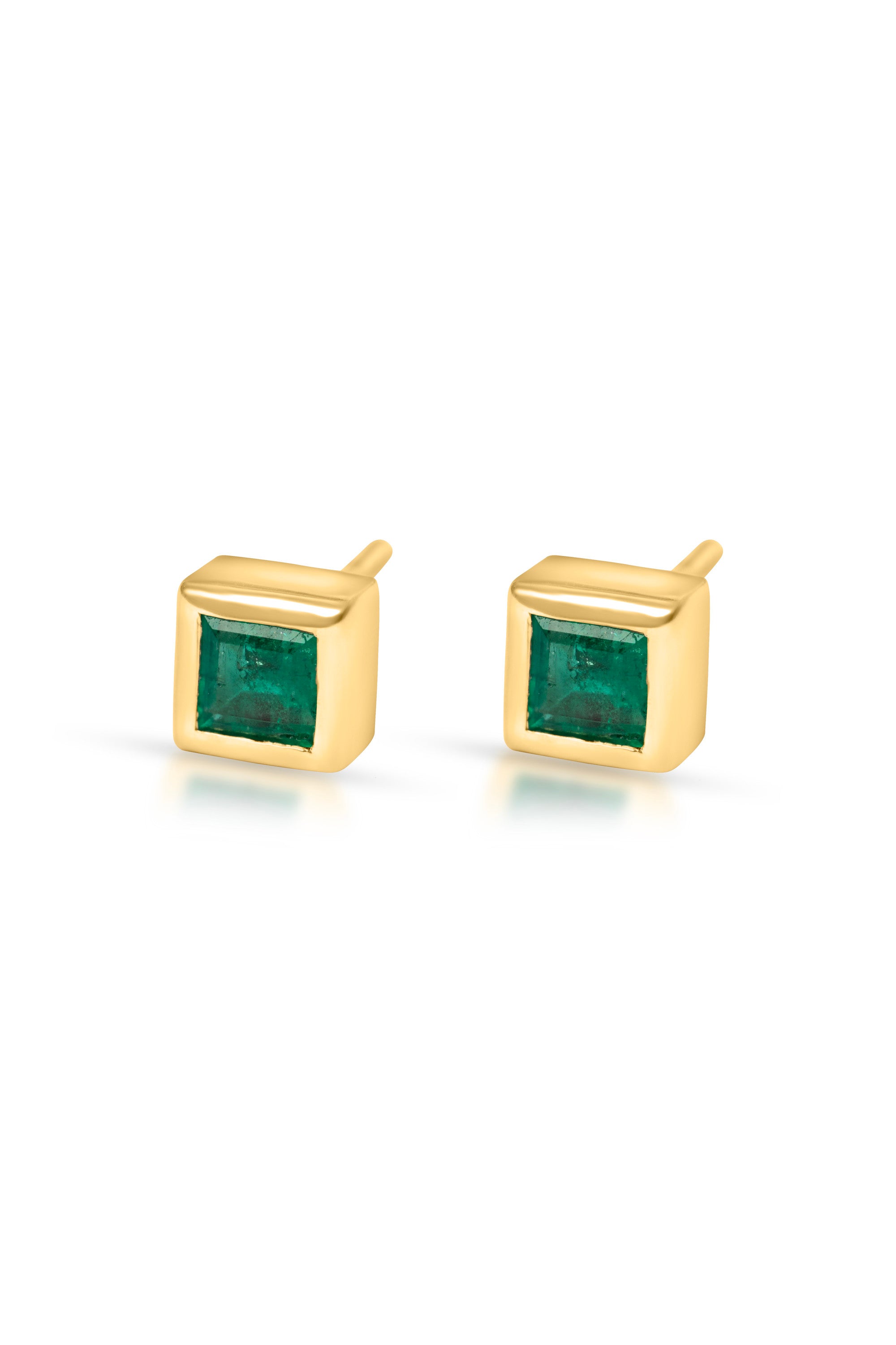 Alora Square Stud, Emerald in 18k yellow gold — Alexander Kade